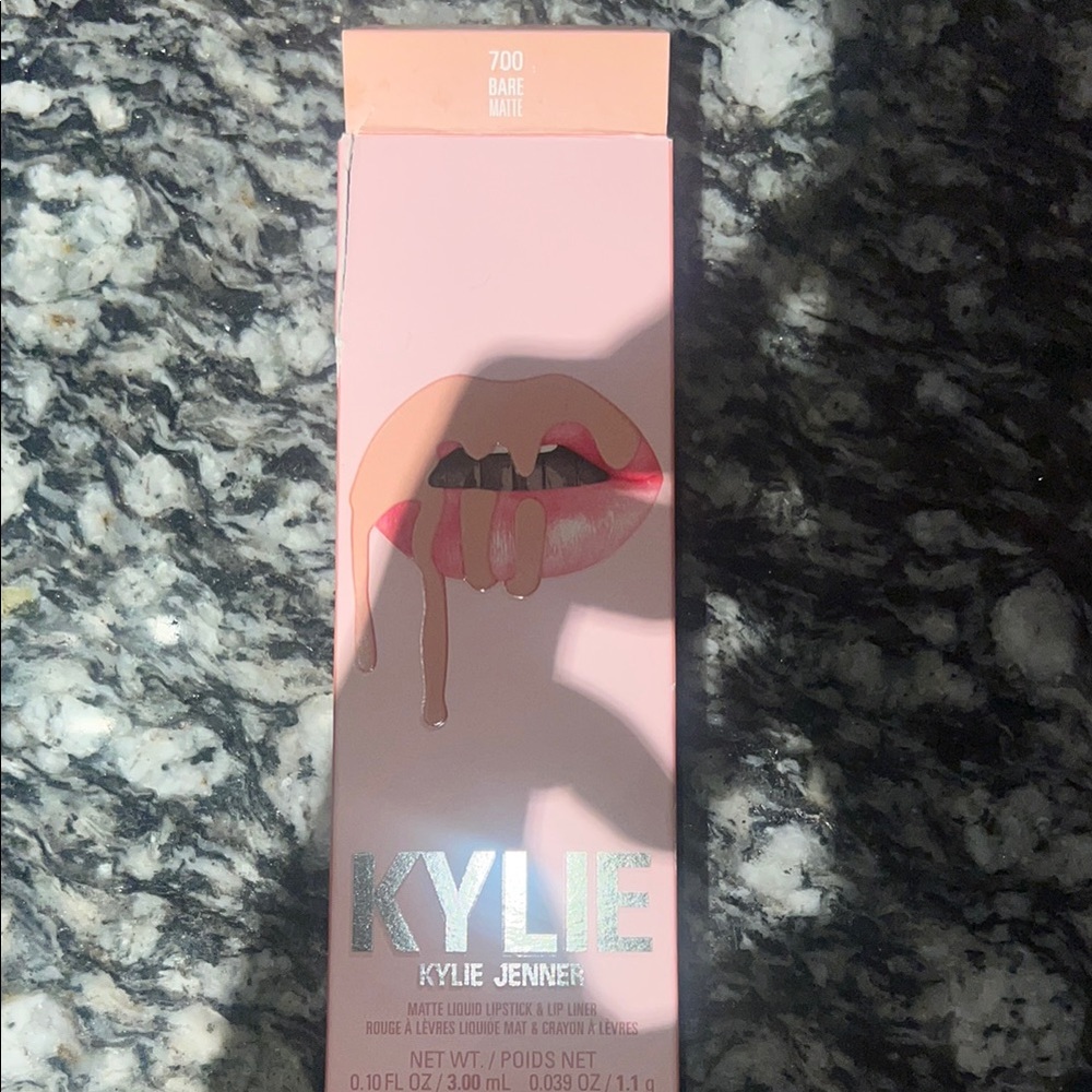 Kylie Jenner Matte Liquid Lipstick lip kit - Bare matte